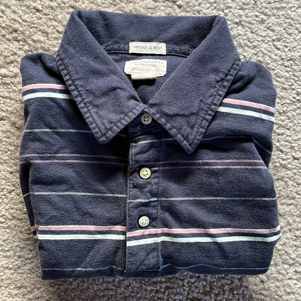 🌻5/$15-AE vintage slim fit shirt. Size small blue stripe - Picture 2 of 4